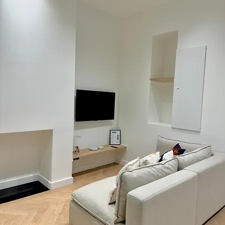 Sur Les Traces De Cyrano Апартаменты Бержерак