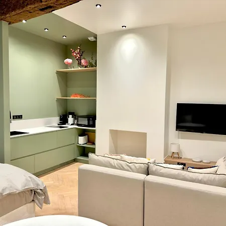 Sur Les Traces De Cyrano Бержерак