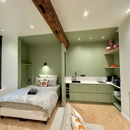 Sur Les Traces De Cyrano Апартаменты