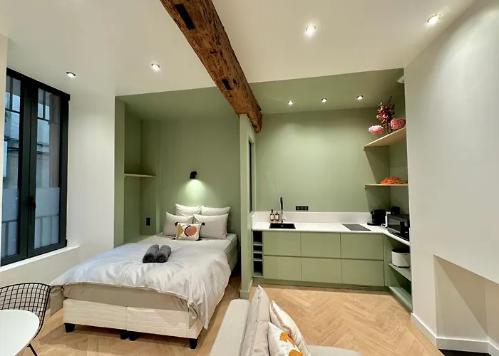 Sur Les Traces De Cyrano Lejlighed